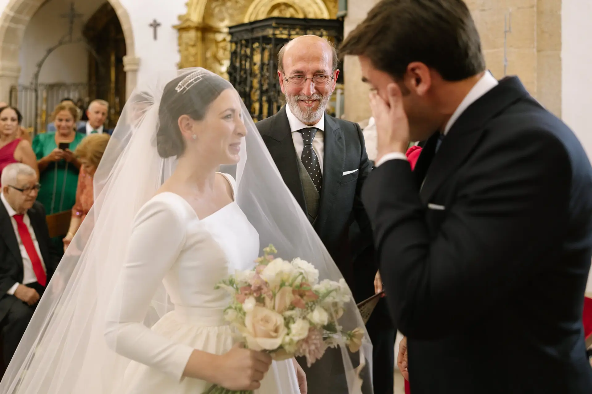 Laura llega al altar y José Carlos se emociona, en Jerez de los Caballeros