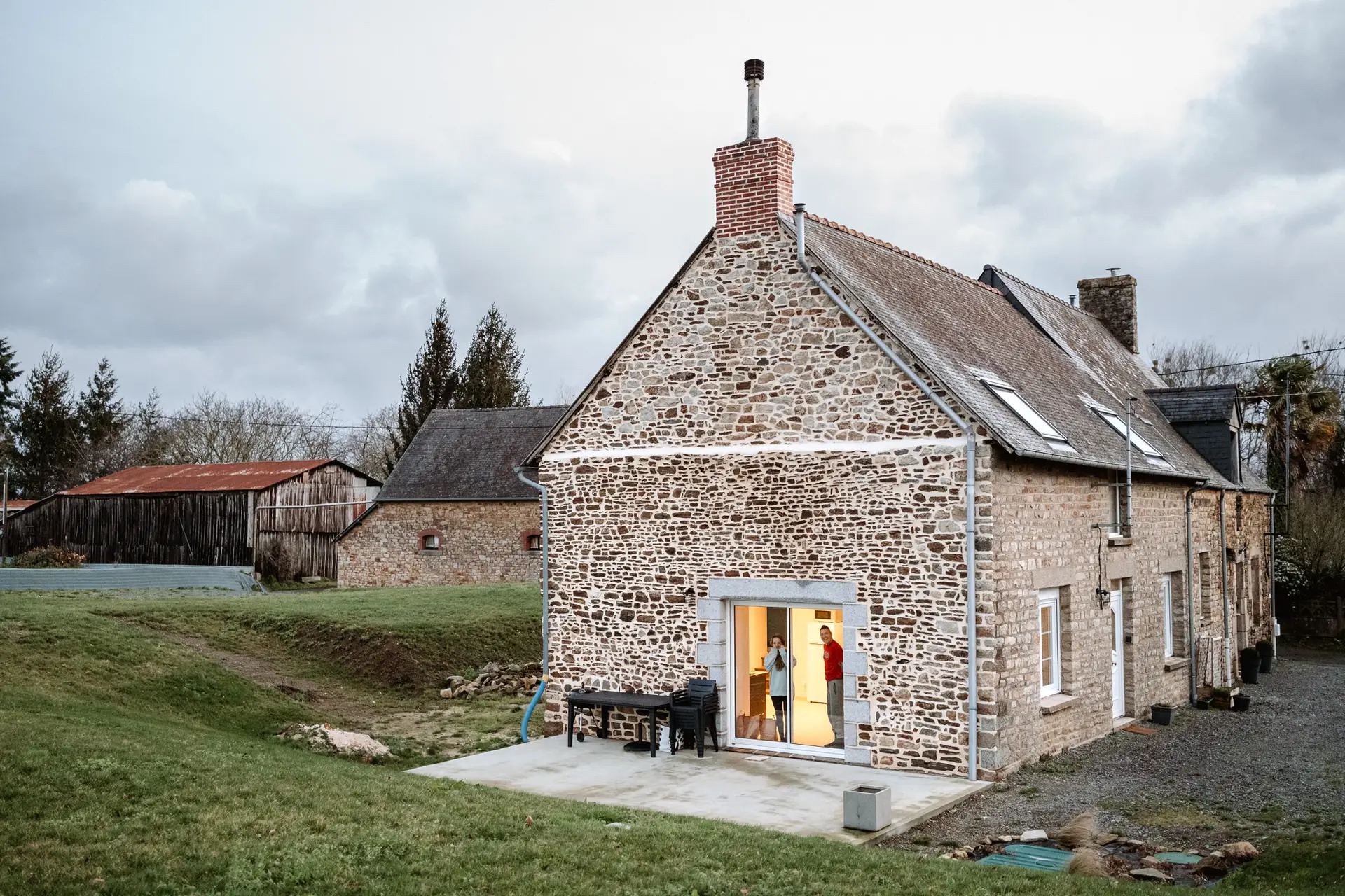 Casa de piedra en Normandía donde se alojaron los novios