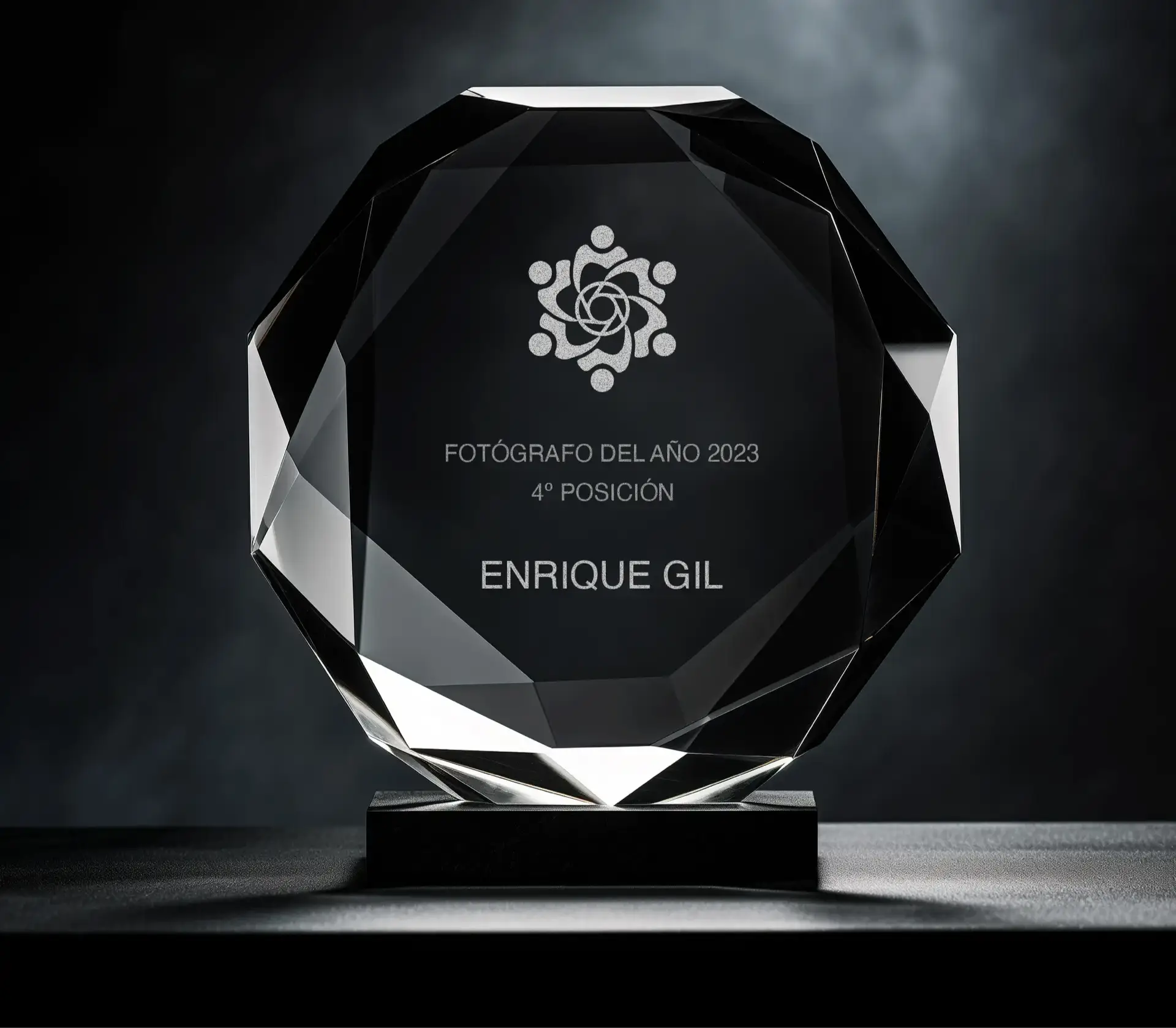 Trofeo de Fotógrafo del Año 2023, cuarta posición, a nombre de Enrique Gil